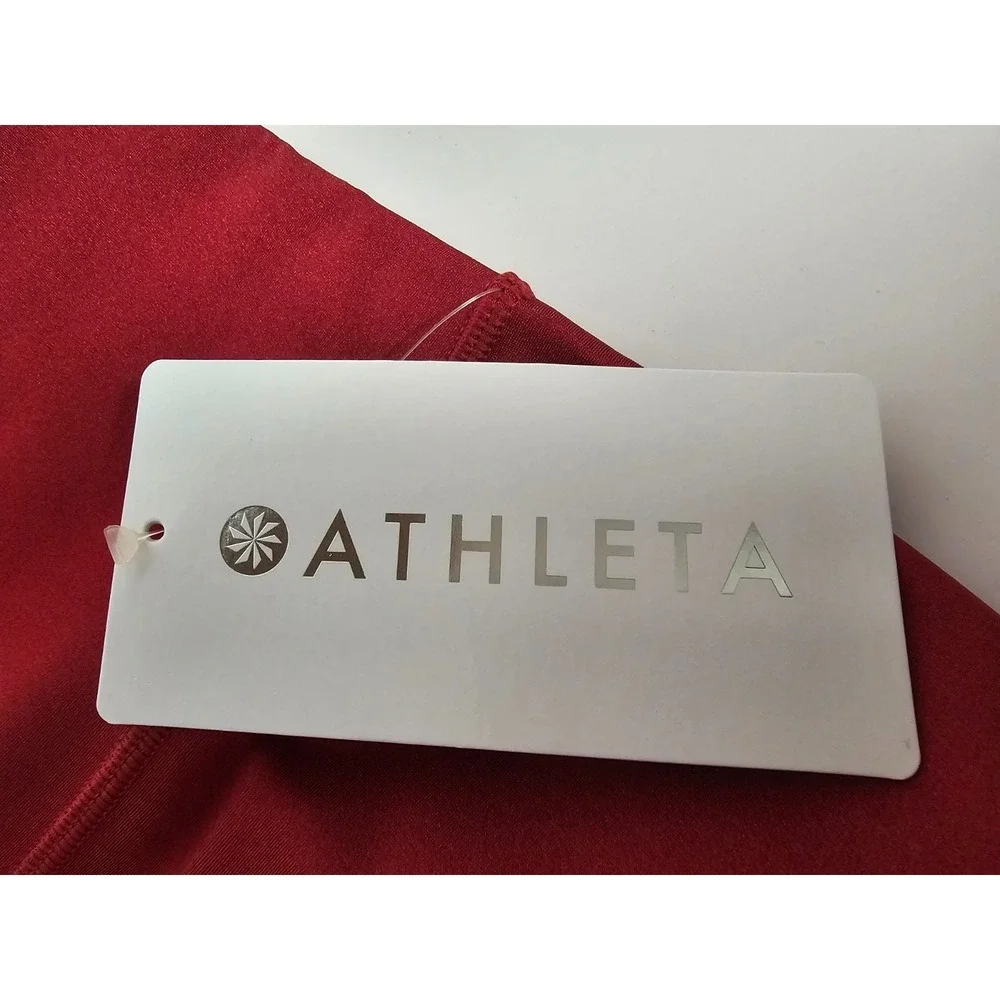 New with tags Athleta Elation Sheen Tight Legging Lustre Sz XS 7/8 Poches Red
